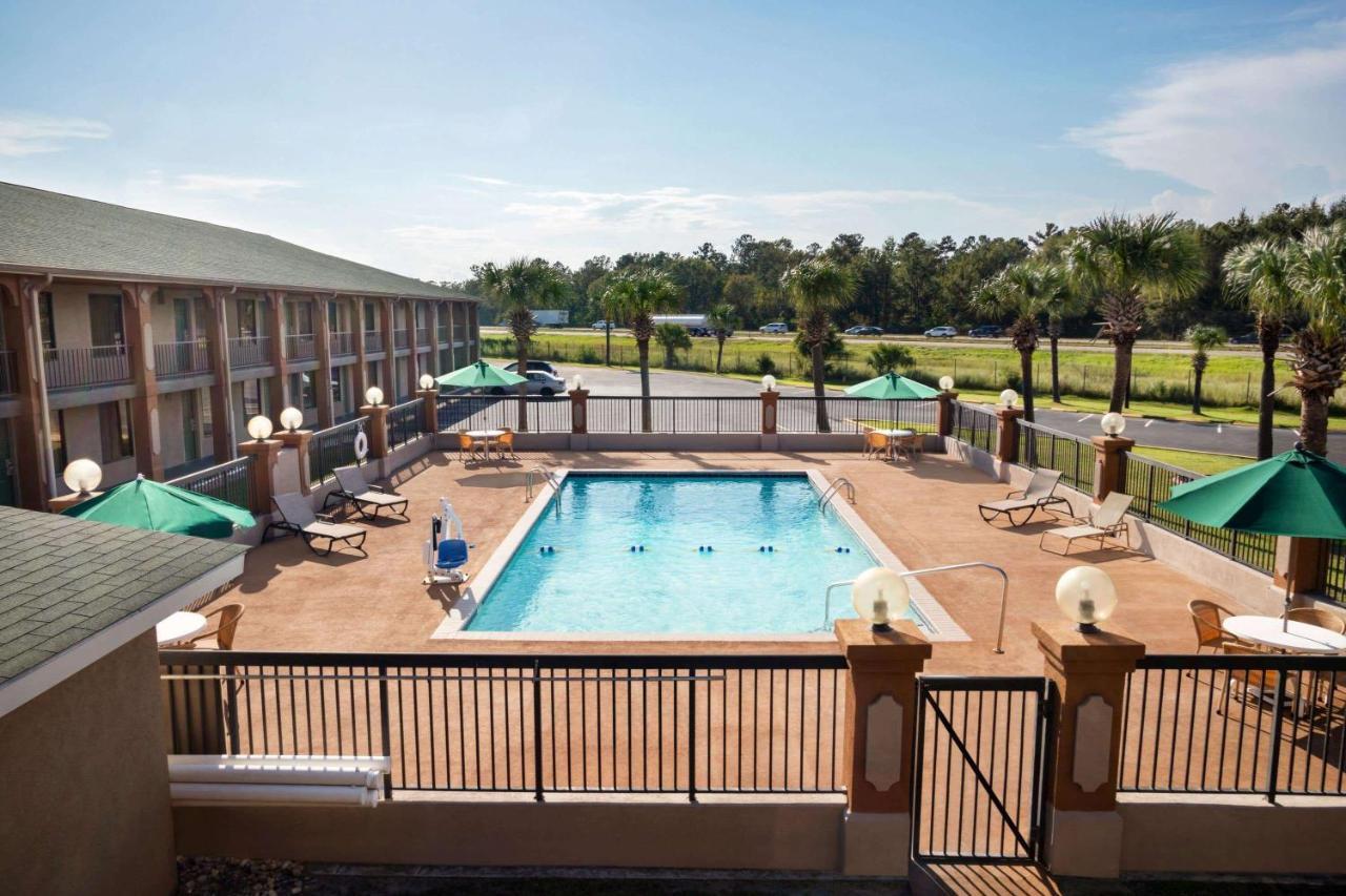 Days Inn By Wyndham Hardeeville/ I-95 State Line Exterior photo